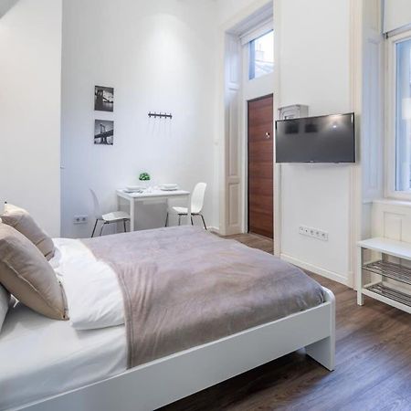 Charming Apartment At Central Location Budapest Exterior photo