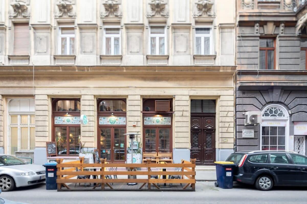 Charming Apartment At Central Location Budapest Exterior photo
